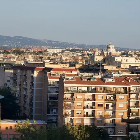 A Due Passi Da Trastevere דירה *