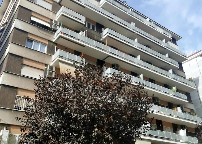 A Due Passi Da Trastevere