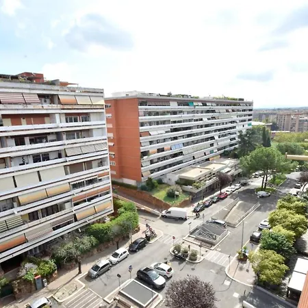 A Due Passi Da Trastevere Apartamento *